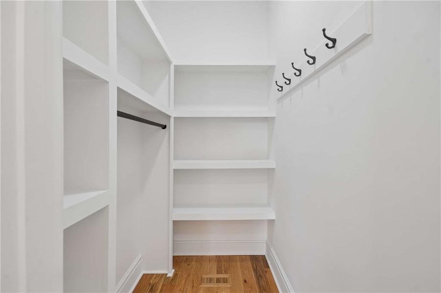 Spacious, unfurnished interior of a new home in , Atlanta (Image 22). Spacious, unfurnished interior of a new home in , Atlanta (Image 22).