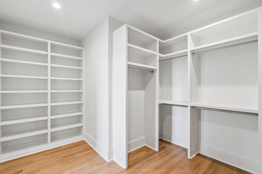 Spacious, unfurnished interior of a new home in , Mount Pleasant (Image 60).