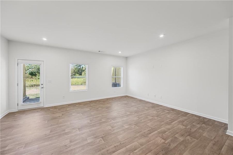 Spacious, unfurnished interior of a new home in Village Green, Adairsville (Image 16).