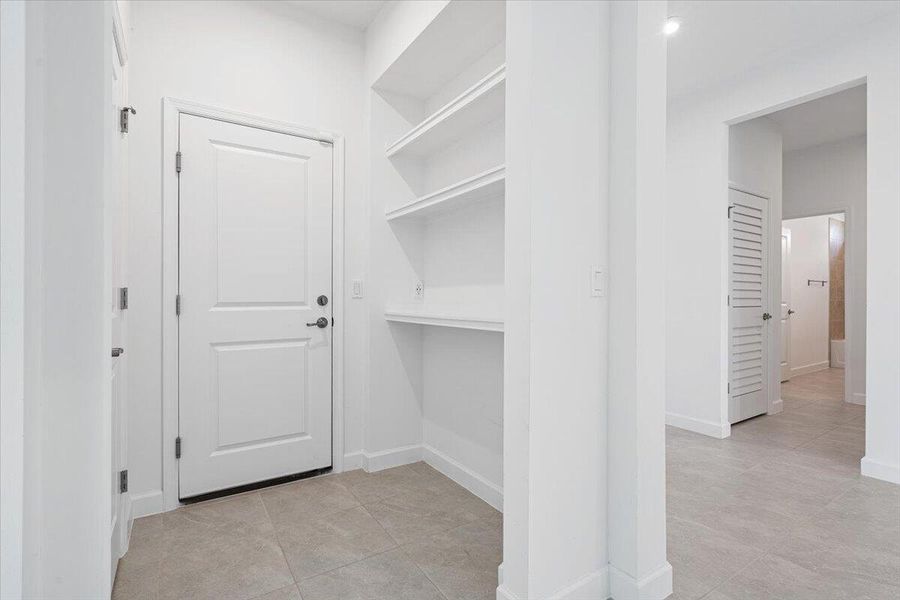 33-14300MurneyWy_33 - Copy 33-14300MurneyWy_33 - Copy