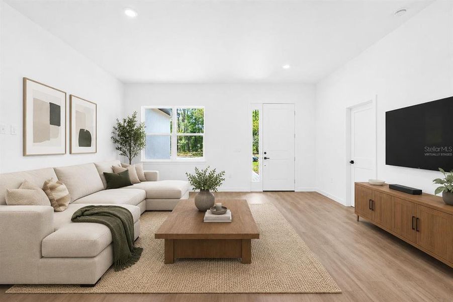 Furnished interior view inside a new home in , Dunnellon (Image 17).