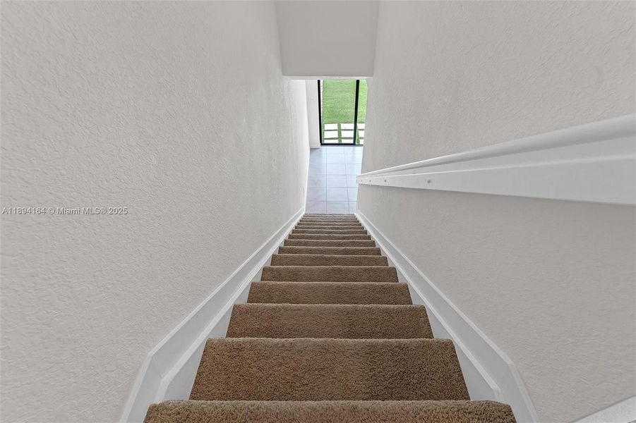 Spacious, unfurnished interior of a new home in , Florida City (Image 22).