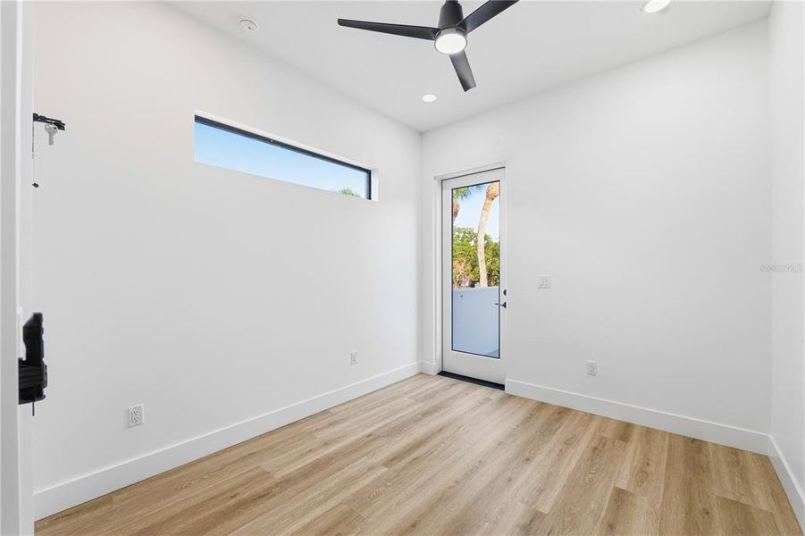 Spacious, unfurnished interior of a new home in , St. Petersburg (Image 52). Spacious, unfurnished interior of a new home in , St. Petersburg (Image 52).