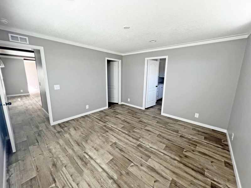 Spacious, unfurnished interior of a new home in , Manning (Image 19).
