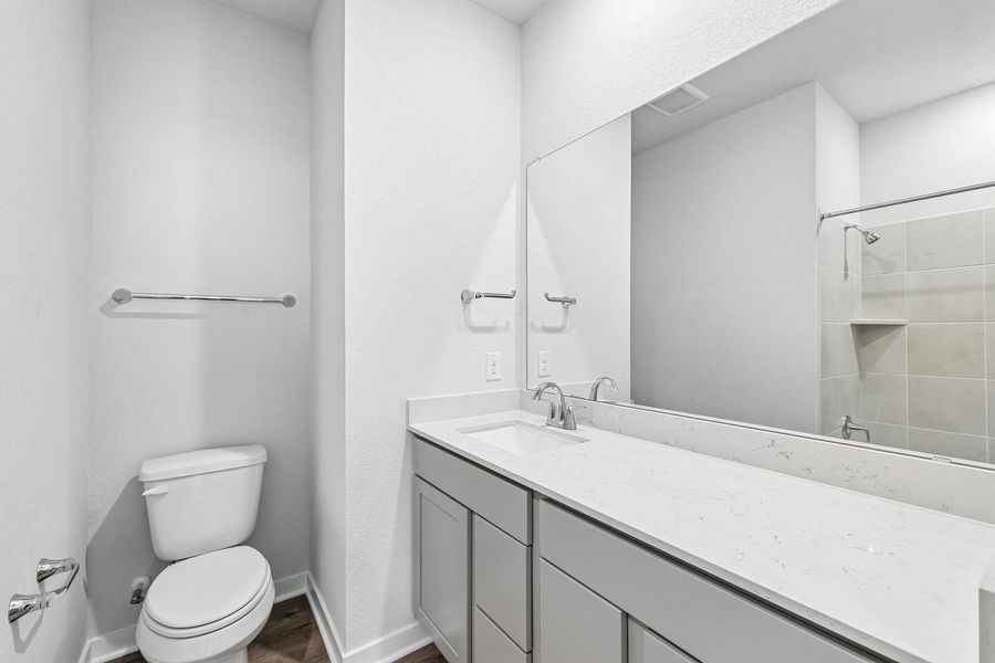 Furnished interior view inside a new home in Trinity Ranch, Elgin (Image 9).