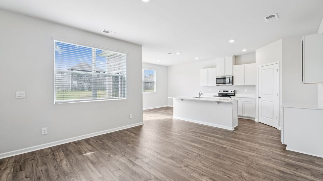 Representative unfurnished interior of a home built from the CABRAL by D.R. Horton in River Landing, Murfreesboro (Image 14).