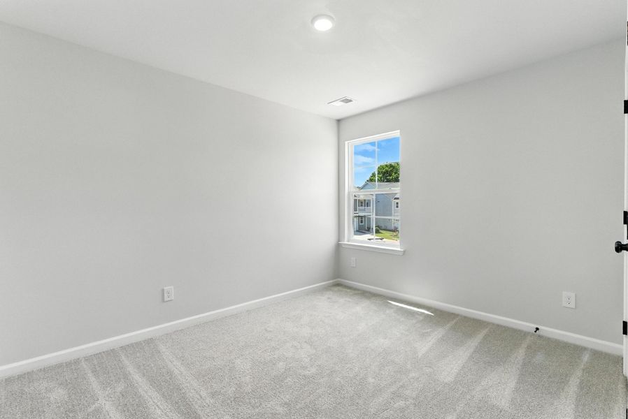 Spacious, unfurnished interior of a new home in , Summerville (Image 46).