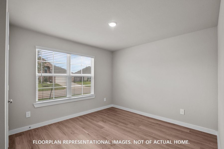 Spacious, unfurnished interior of a new home in Sorella, Tomball (Image 10).