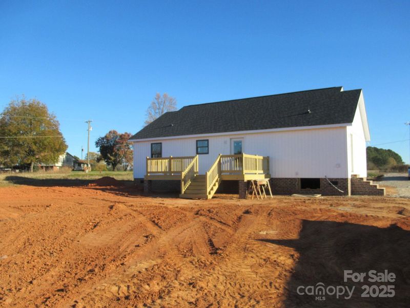 Image 6 of a home in . Image 6 of a home in .
