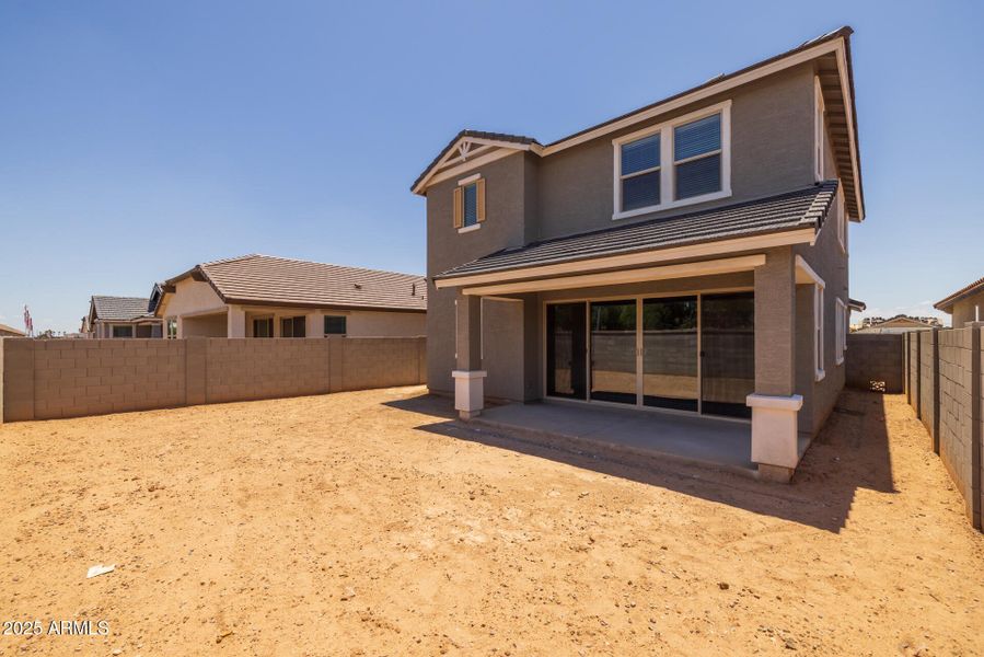 27)BACK OF HOME 27)BACK OF HOME