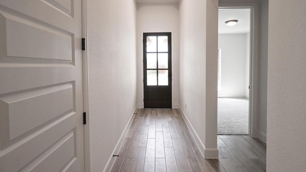 Spacious, unfurnished interior of a new home in Juniper Springs, Lockhart (Image 23).