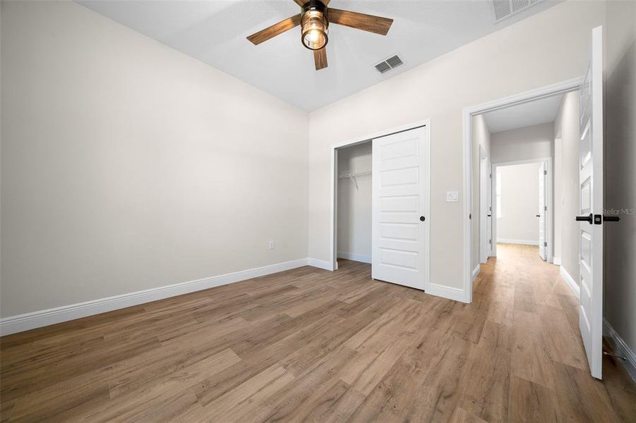 Spacious, unfurnished interior of a new home in , Dunnellon (Image 50).
