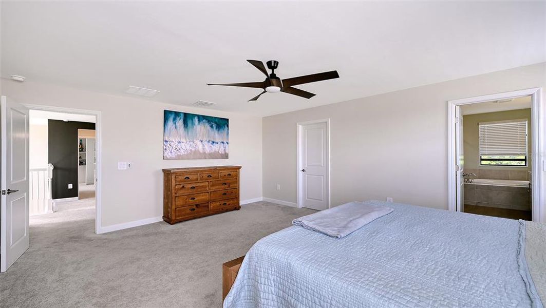 Furnished interior view inside a new home in , Bradenton (Image 54).