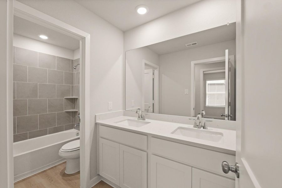 Furnished interior view inside a new home in River Ranch Trails, Dayton (Image 8). Furnished interior view inside a new home in River Ranch Trails, Dayton (Image 8).