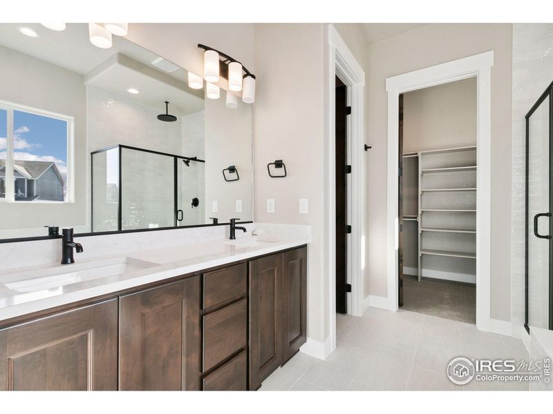 Dual Sinks and Large Walk-in Closet