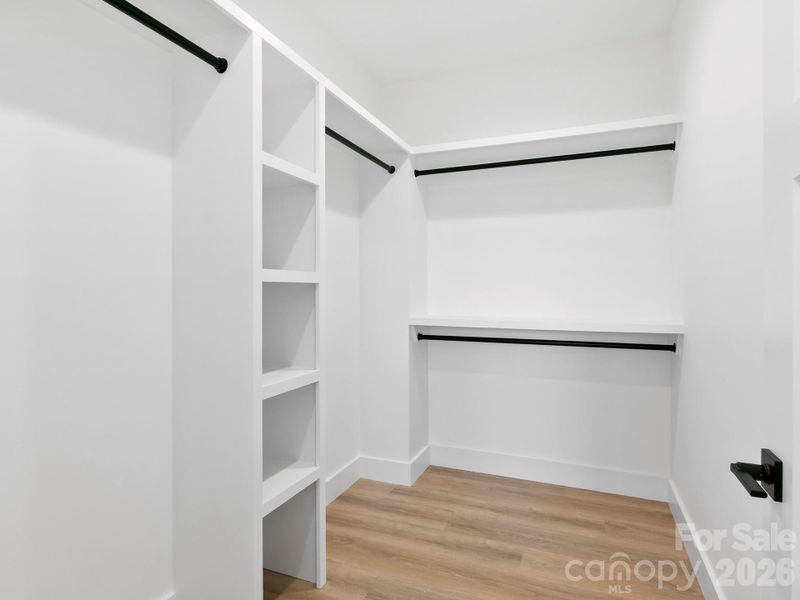 Spacious, unfurnished interior of a new home in , Old Fort (Image 10).