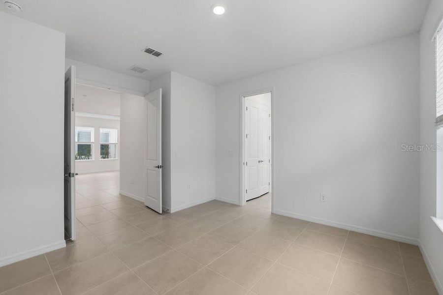 Spacious, unfurnished interior of a new home in Firethorn, Parrish (Image 36).
