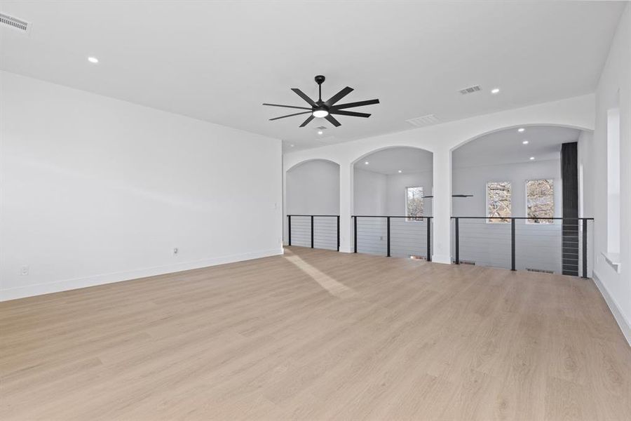 Spacious, unfurnished interior of a new home in , Dallas (Image 32).