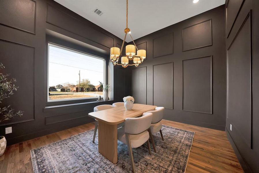 Furnished interior view inside a new home in , Waxahachie (Image 38). Furnished interior view inside a new home in , Waxahachie (Image 38).