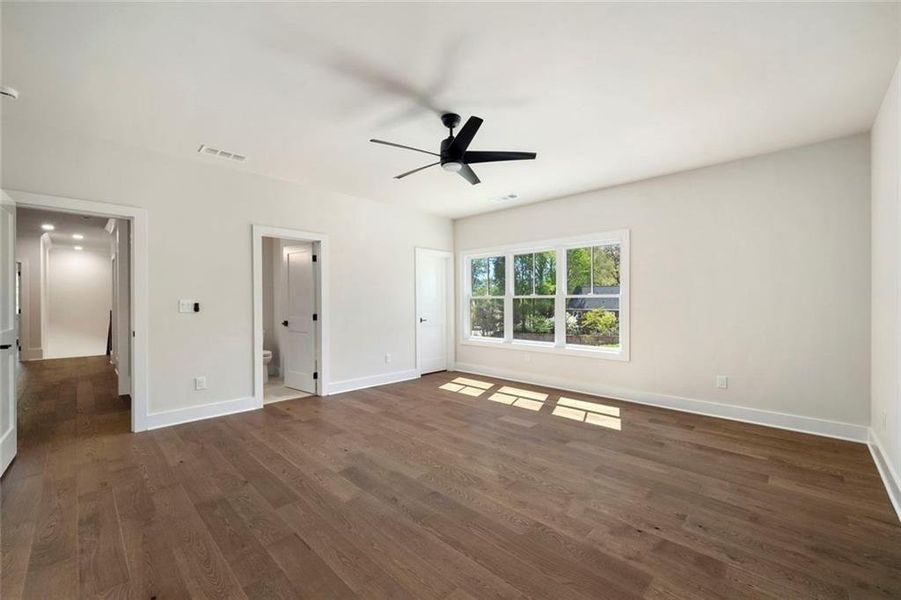 Spacious, unfurnished interior of a new home in , Decatur (Image 103).