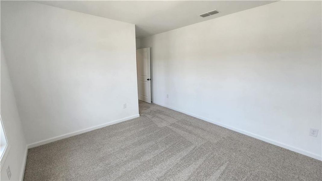 Spacious, unfurnished interior of a new home in The Estates at Casteel, Bethlehem (Image 24).