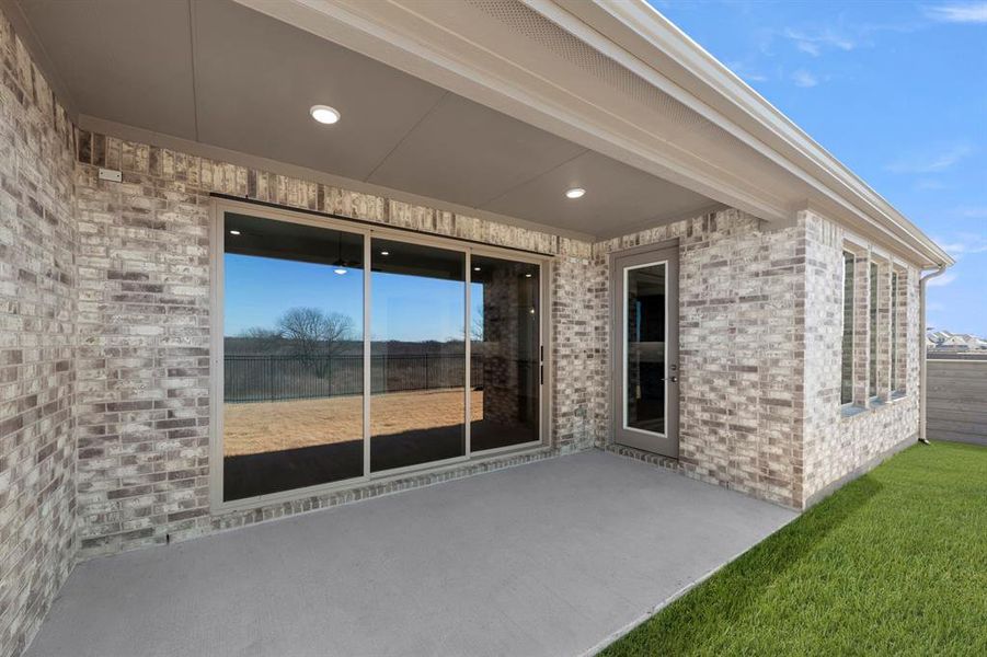 25. 7253 Camilla - Patio