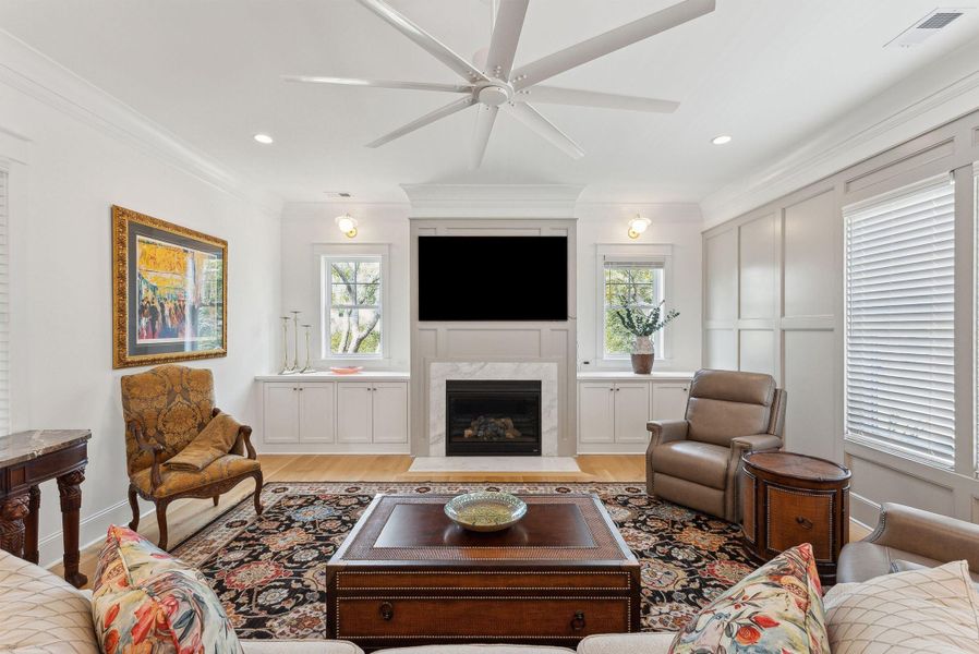 Furnished interior view inside a new home in Daniel Island Park, Charleston (Image 6).