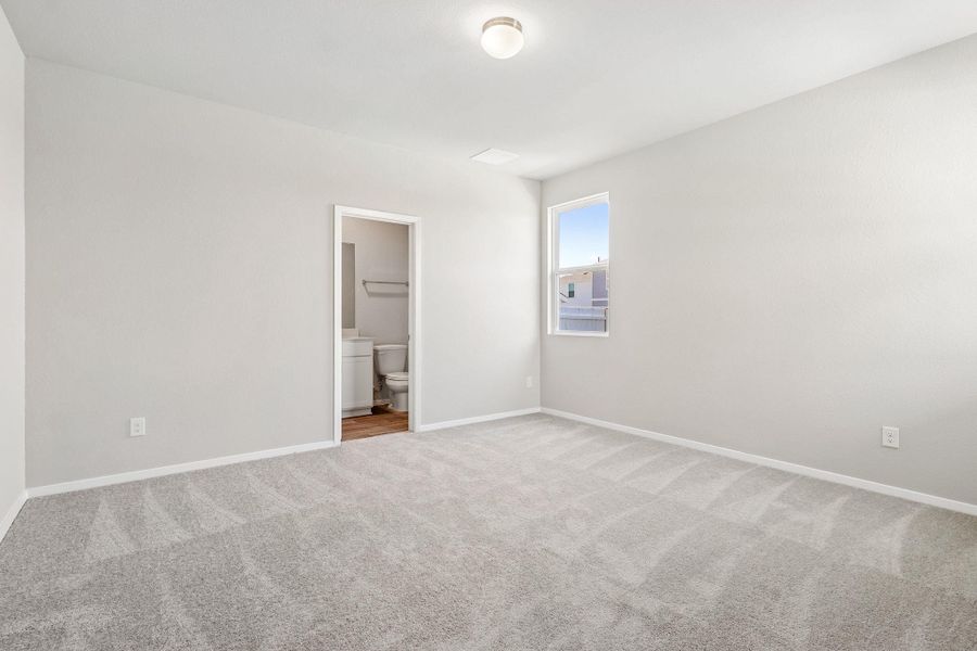 Spacious, unfurnished interior of a new home in Harvest Ridge, Elgin (Image 25). Spacious, unfurnished interior of a new home in Harvest Ridge, Elgin (Image 25).