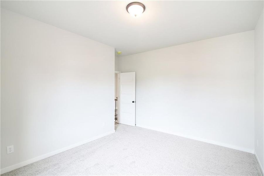 Spacious, unfurnished interior of a new home in Rosewood Lake Estates, Hoschton (Image 45).