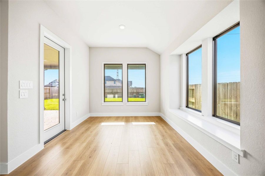 Spacious, unfurnished interior of a new home in Ellwood, Iowa Colony (Image 25). Spacious, unfurnished interior of a new home in Ellwood, Iowa Colony (Image 25).