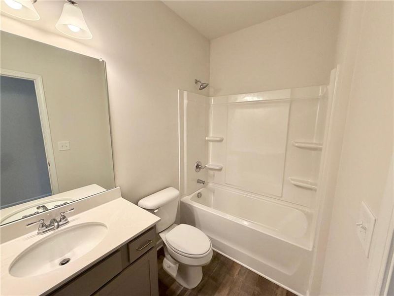 Furnished interior view inside a new home in , Cartersville (Image 4).