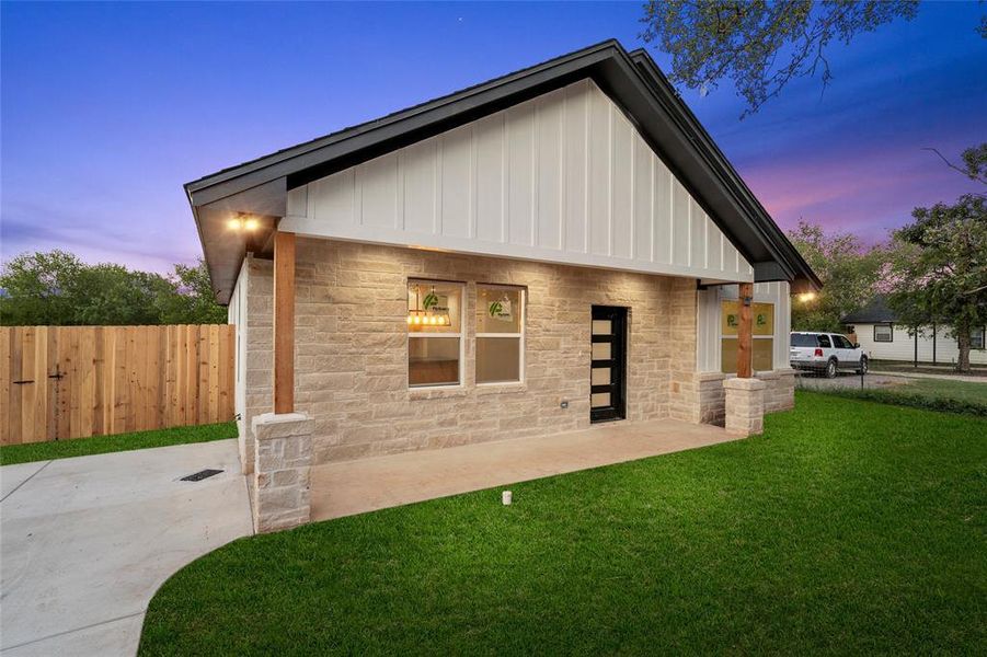 Front exterior of a new home in , Waco, TX, highlighting curb appeal (Image 18).