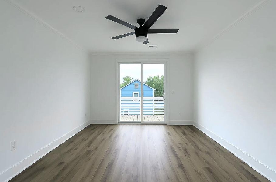Spacious, unfurnished interior of a new home in , North Charleston (Image 20).