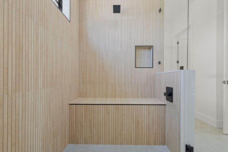 Image 34 of a home in .