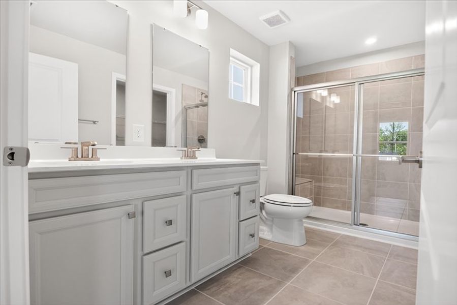 Furnished interior view inside a new home in Waverly Springs, Woodruff (Image 5).