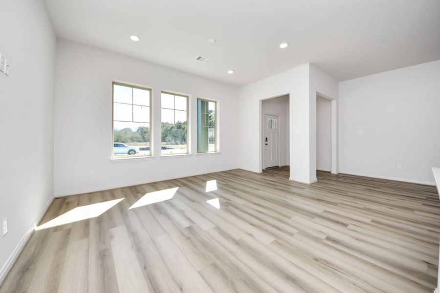 Photos are representative and may not reflect the exact unit.