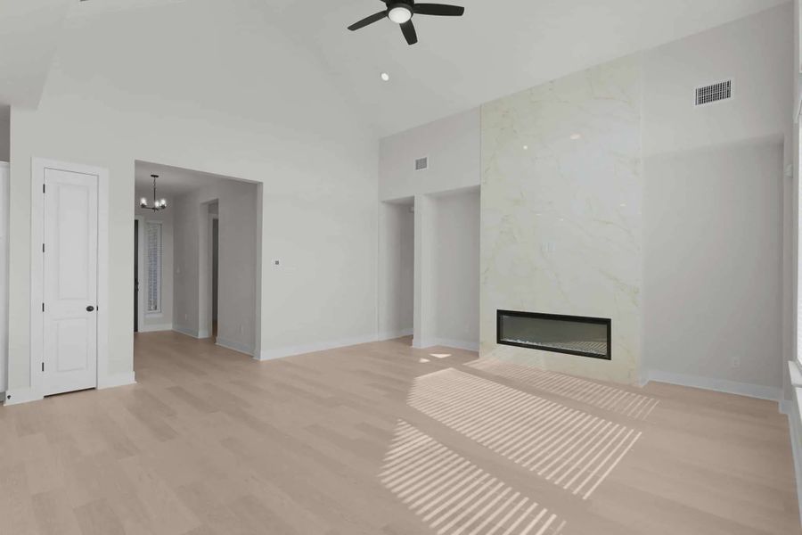 Spacious, unfurnished interior of a new home in Berry Creek Highlands, Georgetown (Image 14).