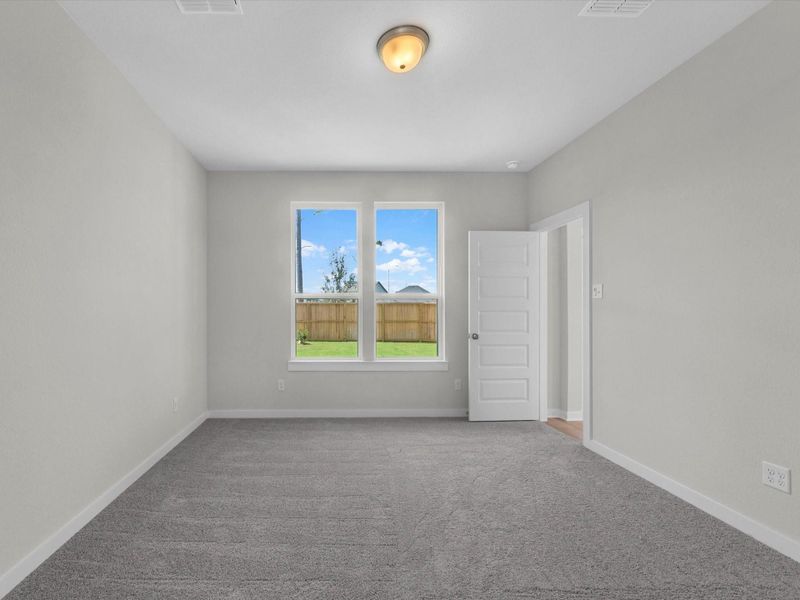 Spacious, unfurnished interior of a new home in Mason Woods, Cypress (Image 11).