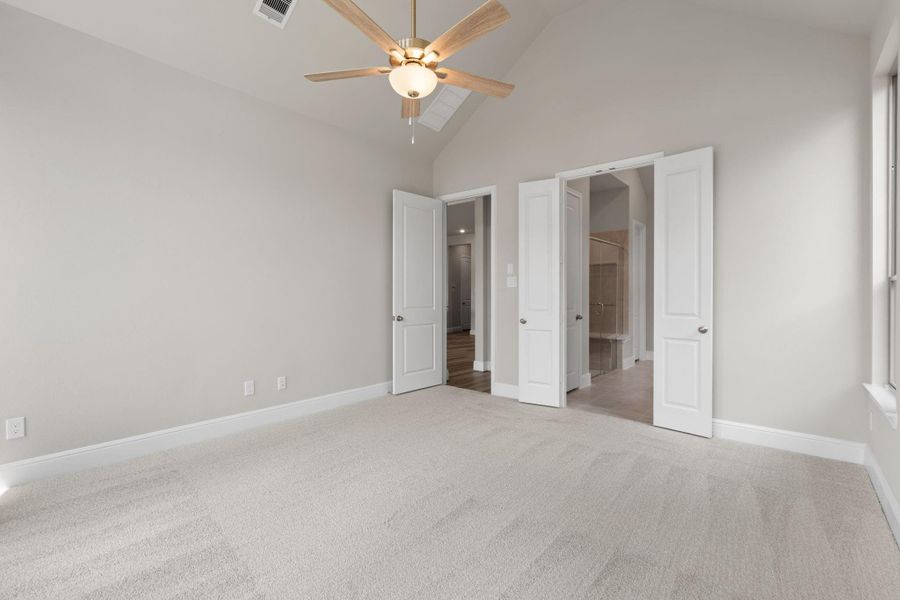 Spacious, unfurnished interior of a new home in Coastal Point, League City (Image 16).