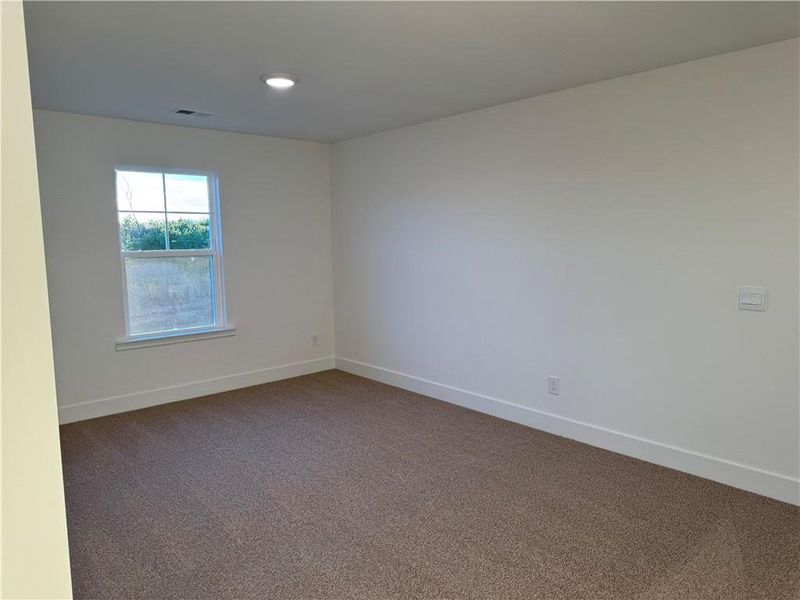 Spacious, unfurnished interior of a new home in Thunder Ridge, Dawsonville (Image 21). Spacious, unfurnished interior of a new home in Thunder Ridge, Dawsonville (Image 21).