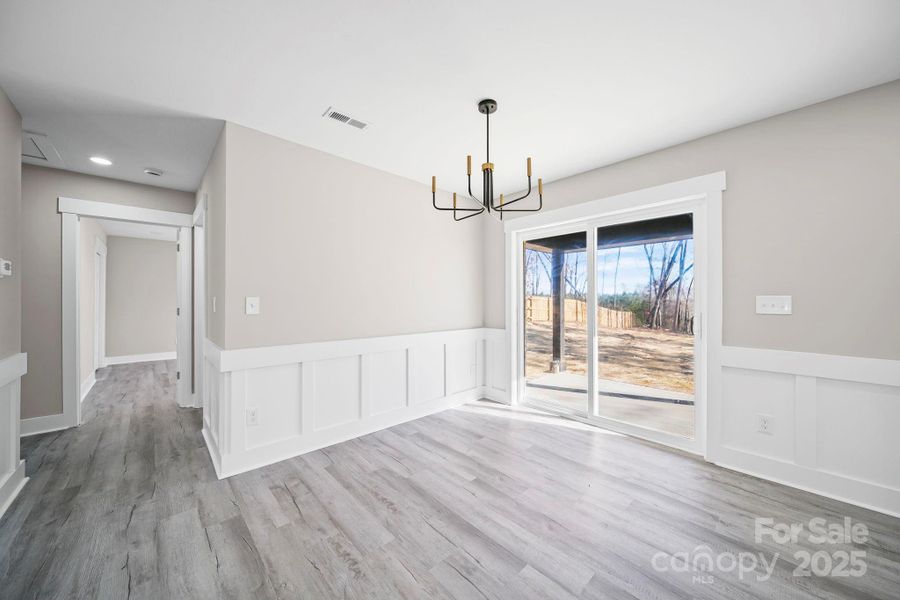 Spacious, unfurnished interior of a new home in , Peachland (Image 27).
