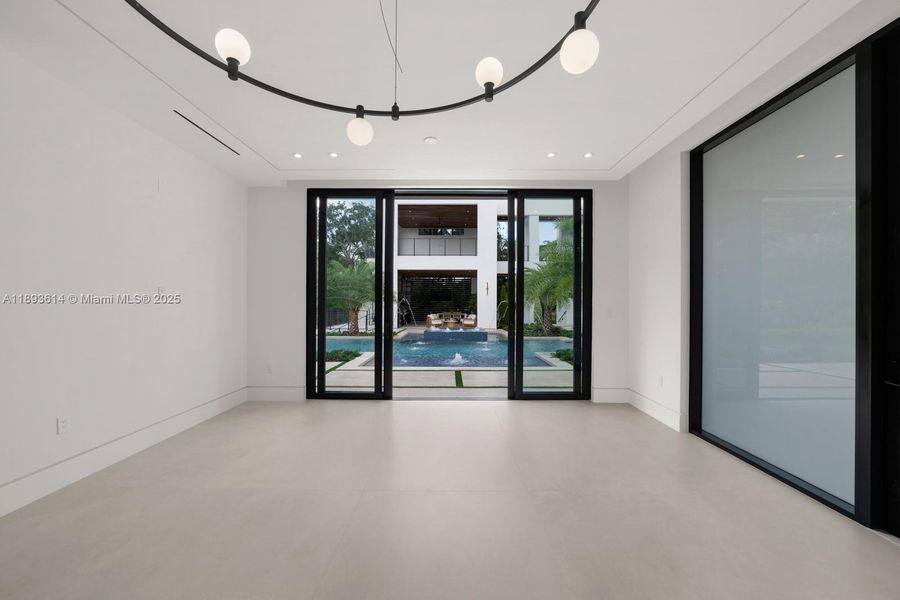 Spacious, unfurnished interior of a new home in , Miami (Image 31).