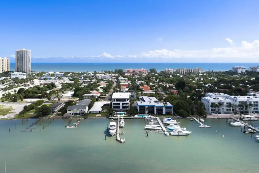 DJI_20251012122427_0049_D DJI_20251012122427_0049_D