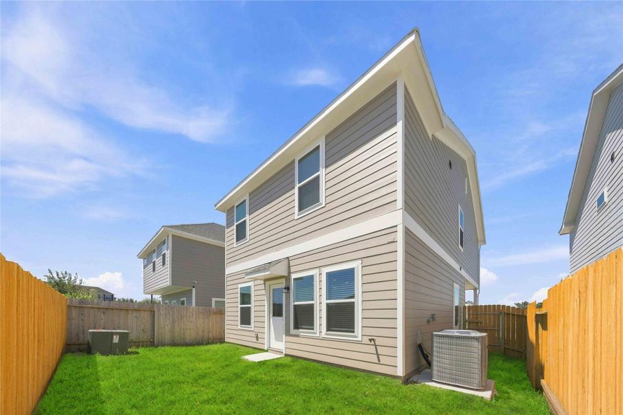Exterior details and patio area of a home in , Houston (Image 4).