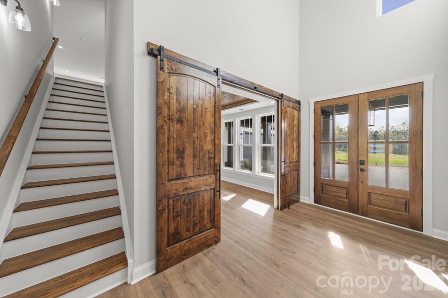 Spacious, unfurnished interior of a new home in , Lancaster (Image 26).