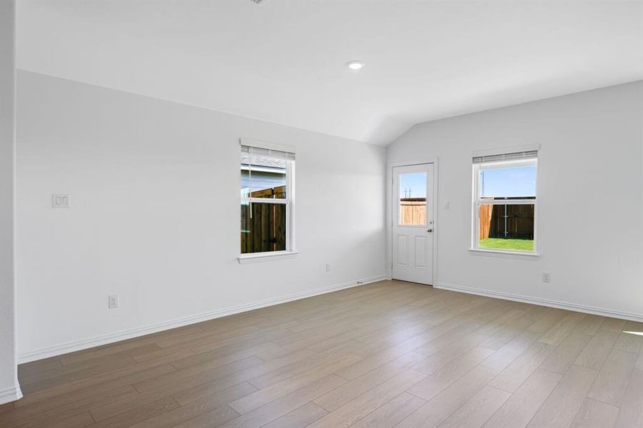 2144 Tule Way ~ Ready Now