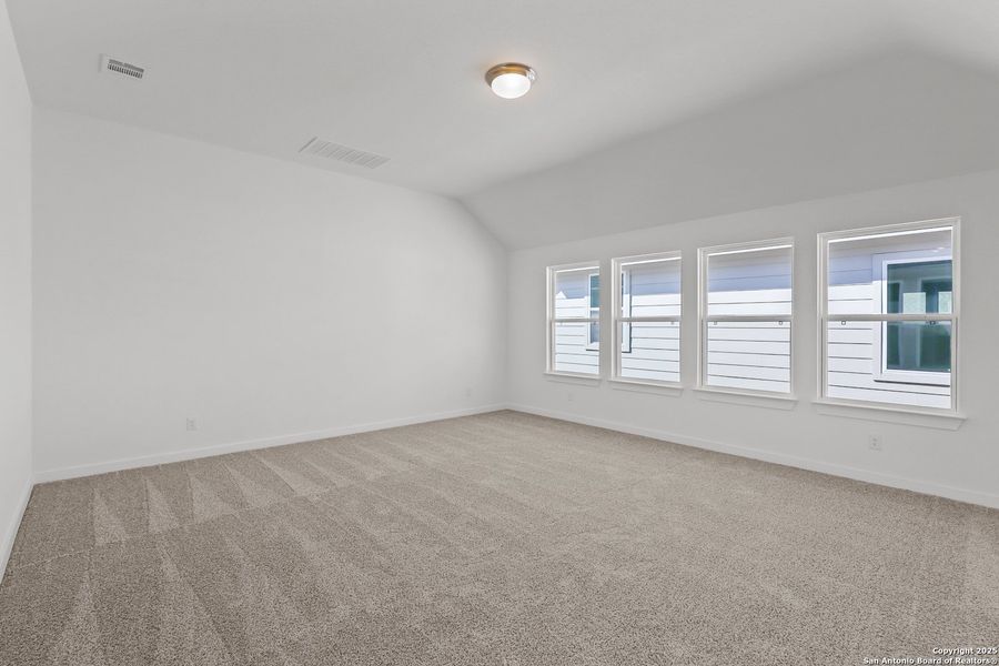 Spacious, unfurnished interior of a new home in Stillwater Ranch, San Antonio (Image 19). Spacious, unfurnished interior of a new home in Stillwater Ranch, San Antonio (Image 19).