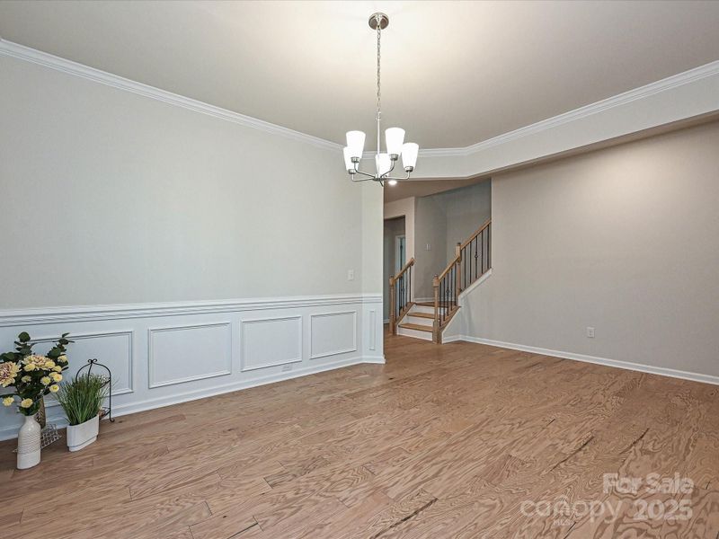 Dining Room (Could be an office too) Dining Room (Could be an office too)