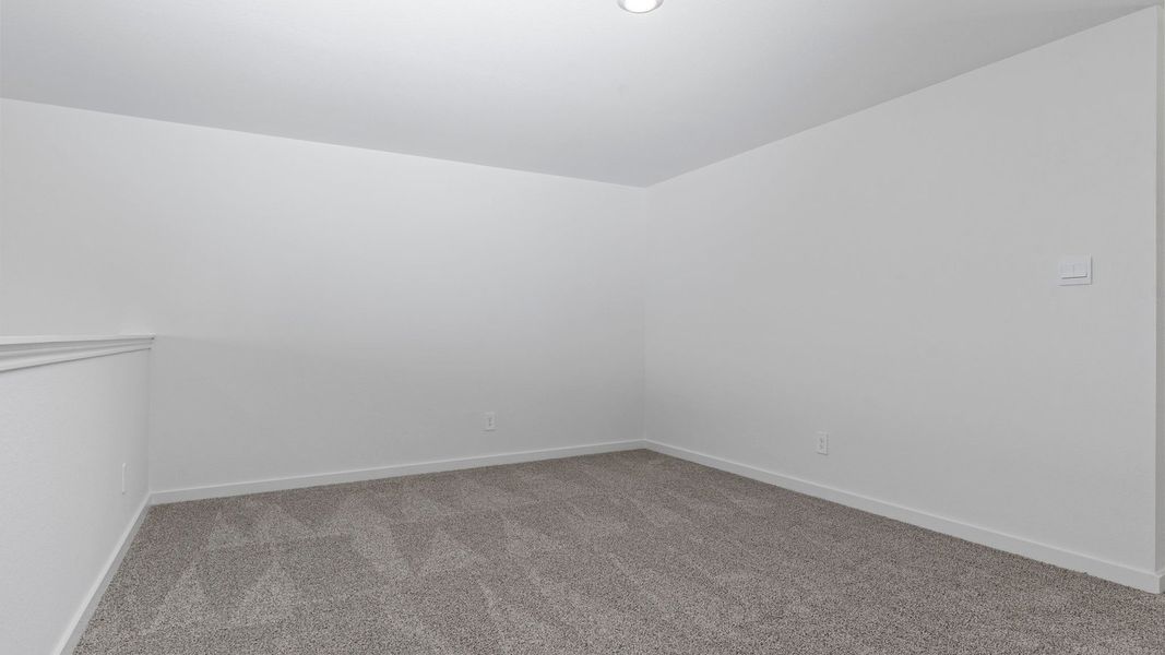 Spacious, unfurnished interior of a new home in Evergreen, Rosenberg (Image 19).