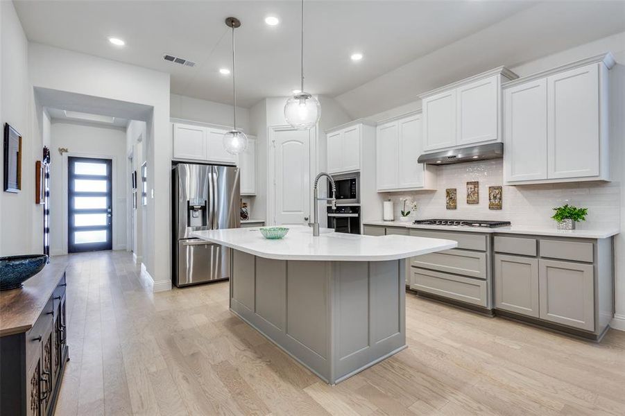 Furnished interior view inside a new home in , Celina (Image 31).